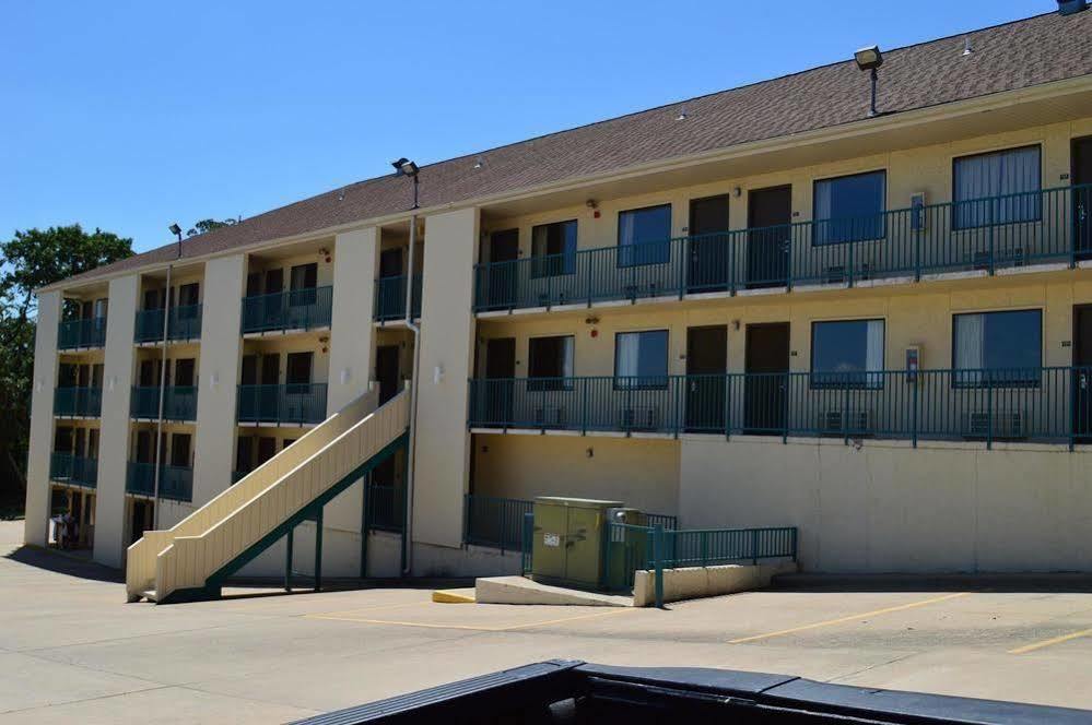 American Eagle Inn & Suites Branson Esterno foto